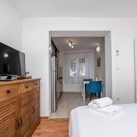 Rebeka Apartment Primosten